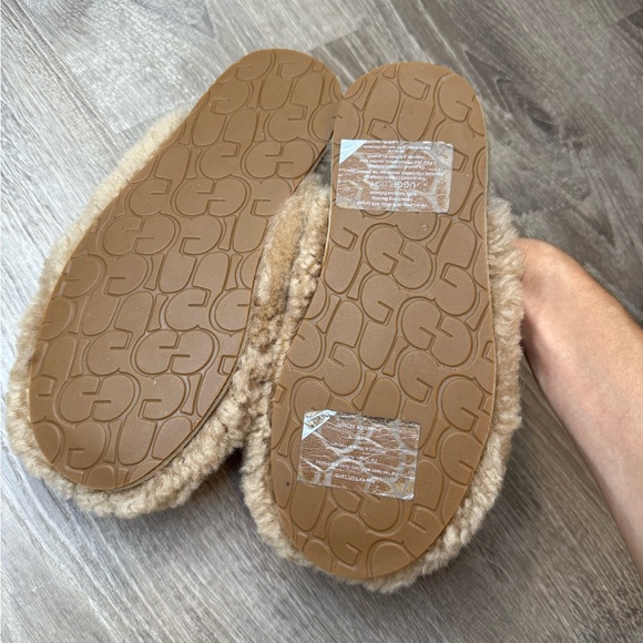 Ugg Maxi Curly Slide Slipper Sand Size 6 Like New! - Picture 7 of 10